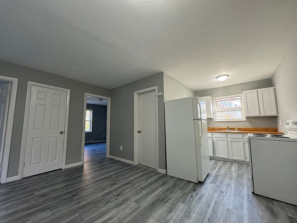1st image of 99 Shelley St #2A