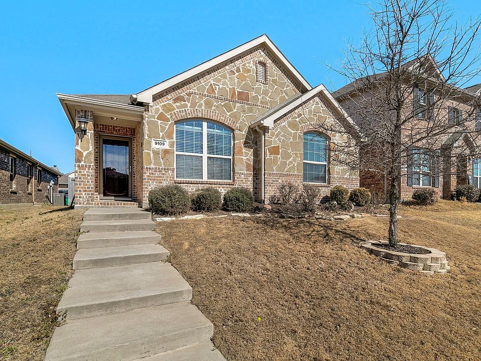 1st image of 9109 Holliday Ln