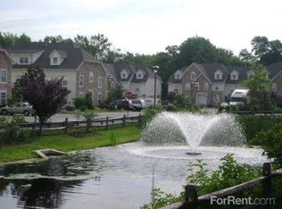 107 Regency Ct, Middletown, NJ 07748