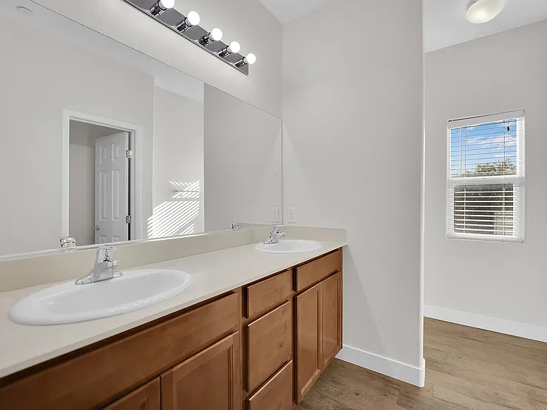 6489 Burns Allen Ave #102 — Photo 23