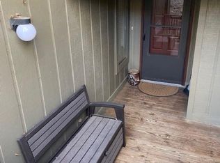 9052 S Pointe Ridge Ln, Bloomington, IN 47401