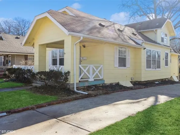 615 E 61st St, Kansas City, MO 64110
