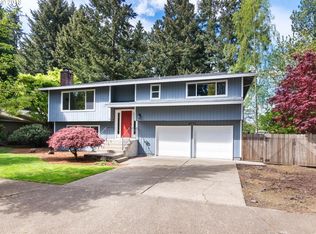 9777 SW Siuslaw Ln, Tualatin, OR 97062