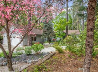 12040 Hanley Dr, Grass Valley, CA 95949
