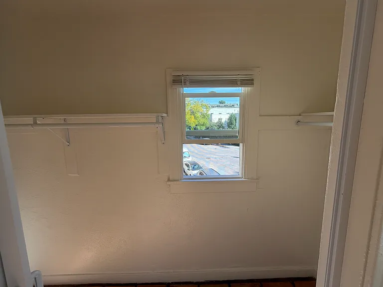 407 Loma Dr #407 — Photo 17