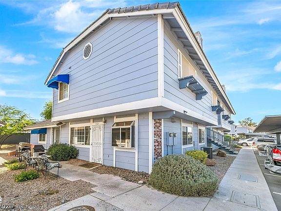 3rd image of 5821 Medallion Dr Unit 102