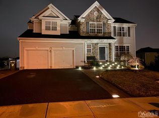 140 S Whitehead Ave, Sayreville, NJ 08872