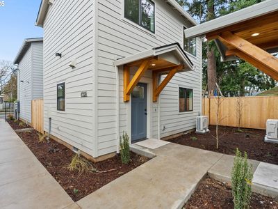 5712 SE Ramona St #B, Portland, OR, 97206