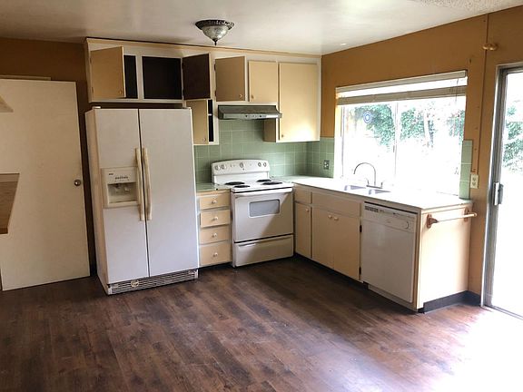 5th image of 942 Sonora Ave