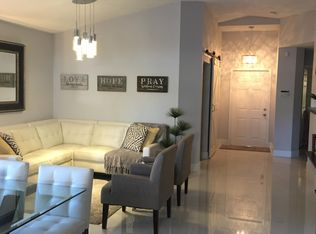 9964 SW 162nd Pl, Miami, FL 33196