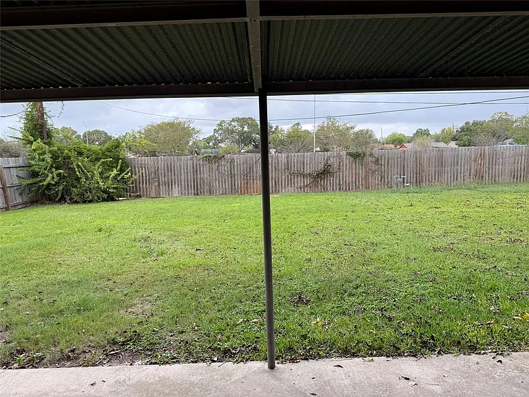 216 Schilling St — Photo 15