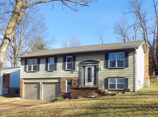 908 Hazel Falls Dr, Ballwin, MO