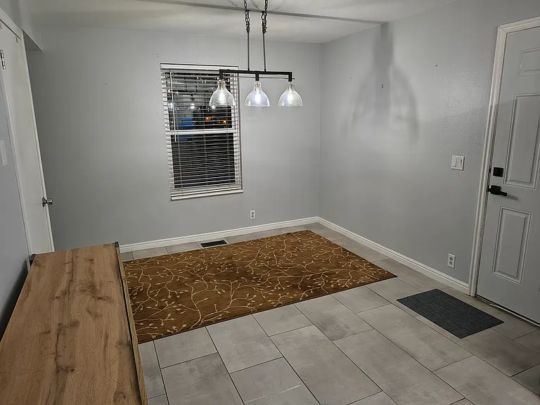 9025 S Bonnet Dr — Photo 3