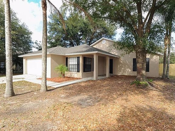 2nd image of 923 Sandywood Dr