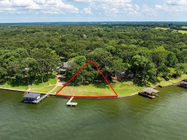 109 Lakeside Ln, Streetman, TX 75859