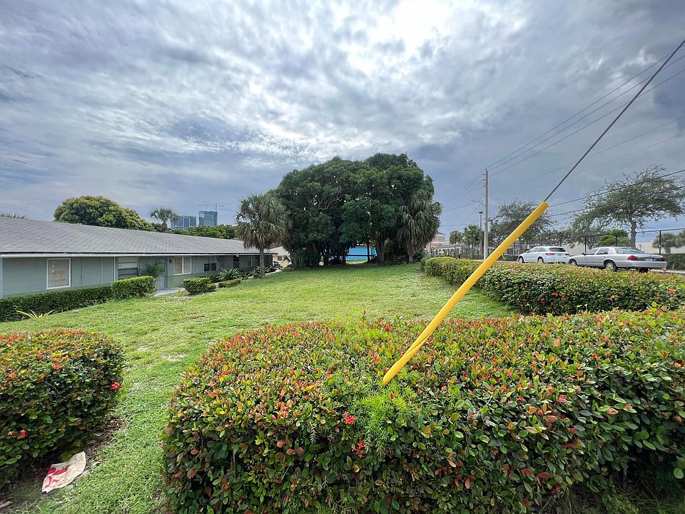 1st image of 720 Palm Beach Lakes Boulevard
