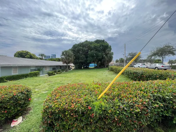720 Palm Beach Lakes Boulevard, West Palm Beach, FL 33401