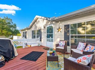 4232 Seaberg Rd, Zephyrhills, FL 33541