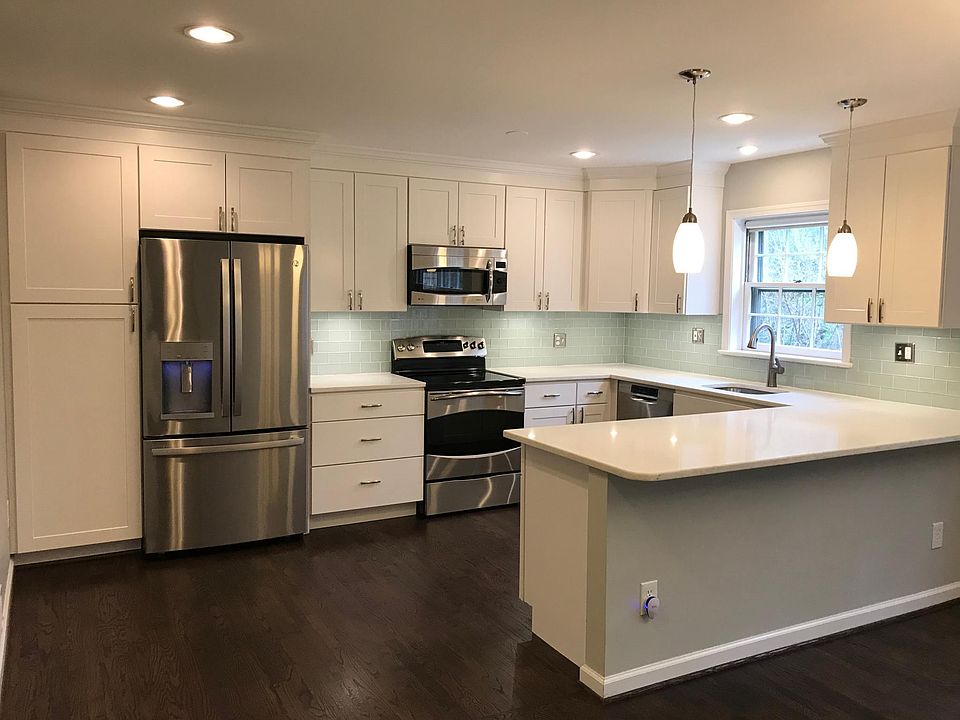 1st image of 9247 Bailey Ln