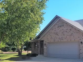 530 Katherine Cir, Dekalb, IL 60115