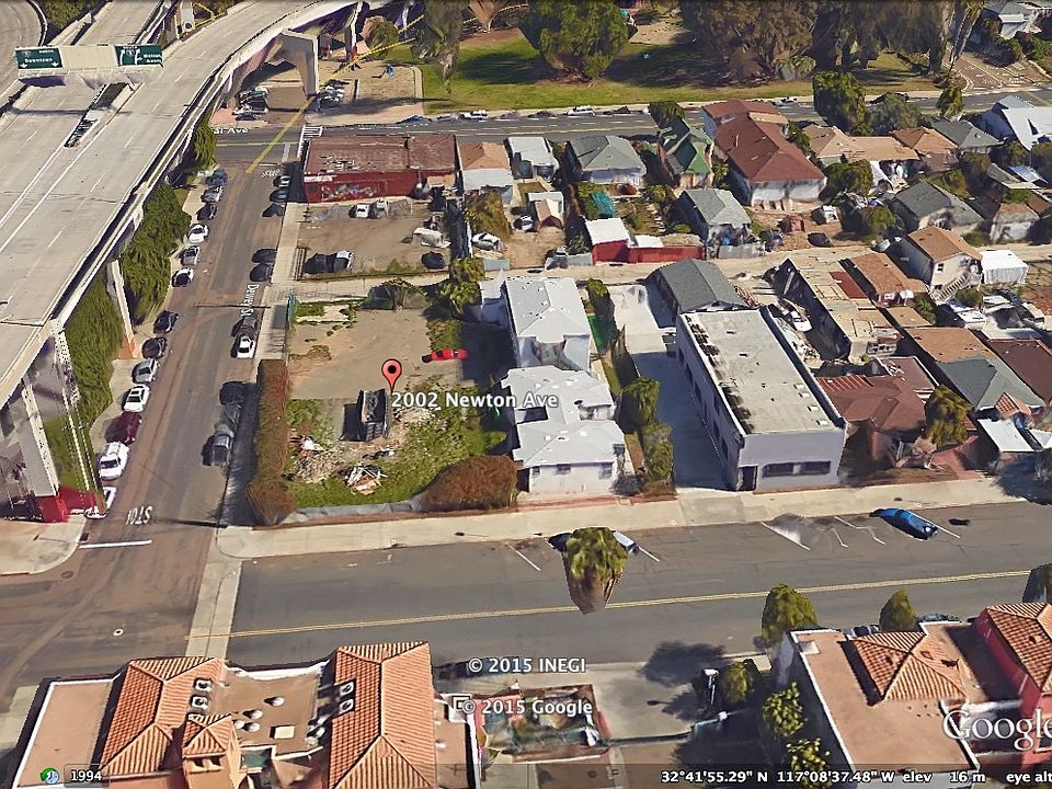 2nd image of 2002 Newton Ave