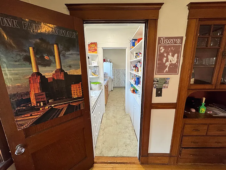 8 Mapleton St — Photo 7