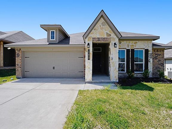2nd image of 183 Emery Oak Way