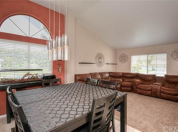 5th image of 3014 E Shauna Dr