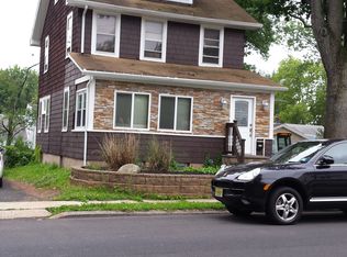 648 E 3rd Ave, Roselle, NJ 07203