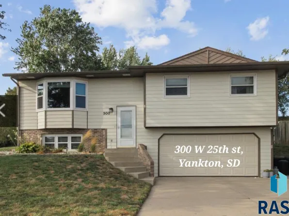 300 W 25th St, Yankton, SD 57078