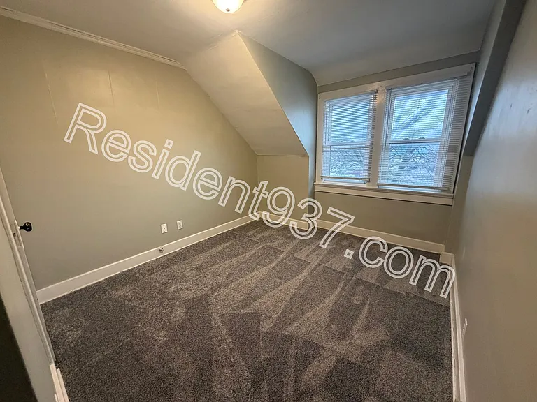 1520 S Smithville Rd — Photo 4