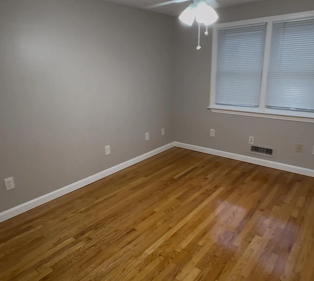 3 bed, 1600 sqft, $3,400 — Photo 2