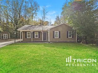 7400 Feathers Pl, Charlotte, NC 28213