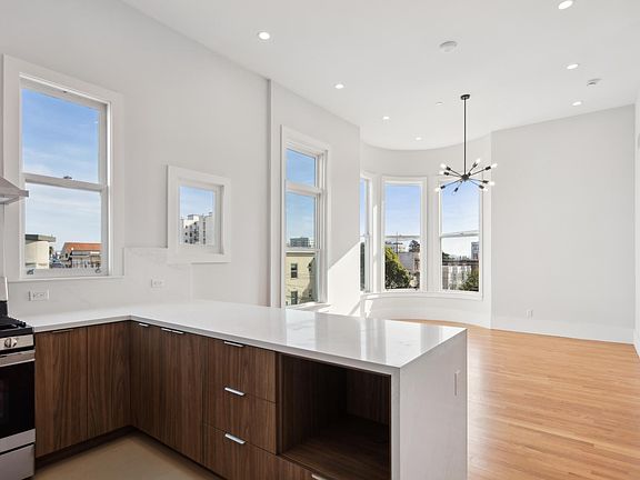 3rd image of 1604 McAllister St APT 7
