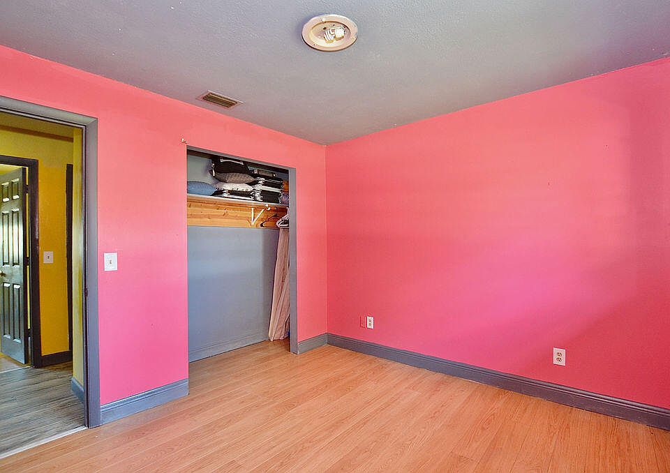 1st image of 591 SW Dwight Avenue