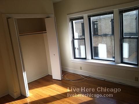 5th image of 3518-30 N Broadway #3520-3E