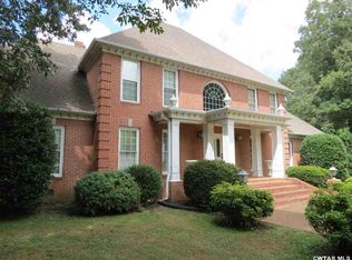 123 Stonehenge Dr, Jackson, TN 38305