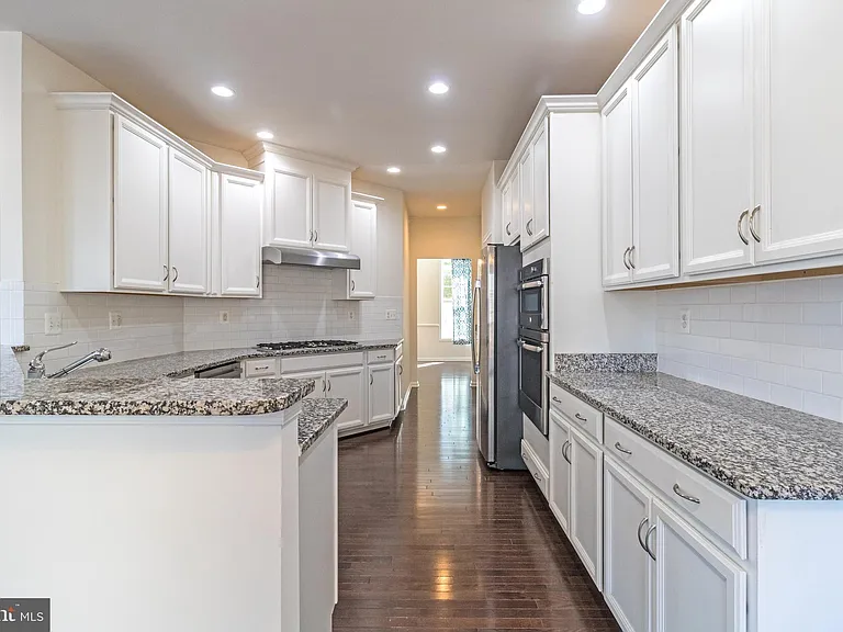 23409 Berkeley Meadows Dr — Photo 12