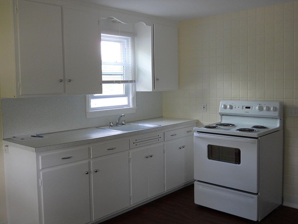 1st image of 26 Redmond Ave #1