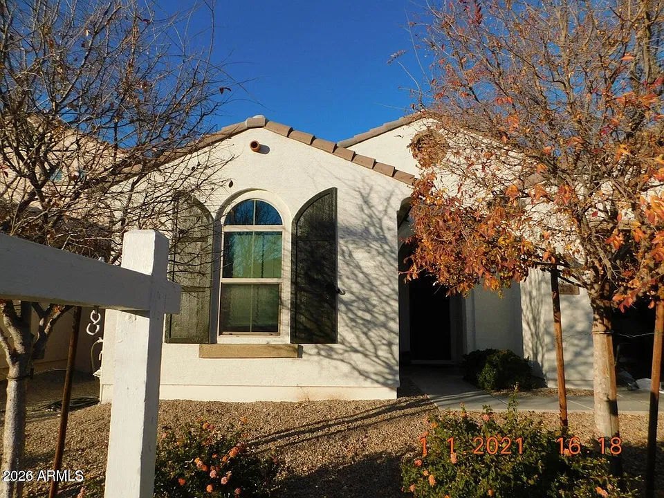 1760 W Flamingo Dr