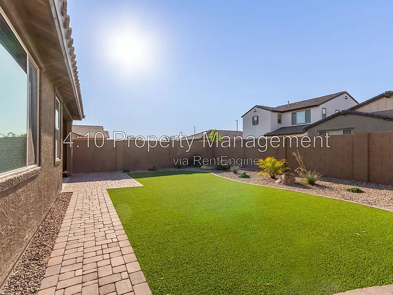 2222 E Palmdale Ln — Photo 6