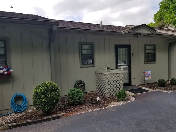31 Mint Lake Ct W Unit B, Franklin, NC 28734