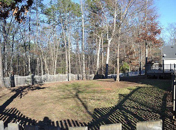4th image of 1092 Fieldstone Dr