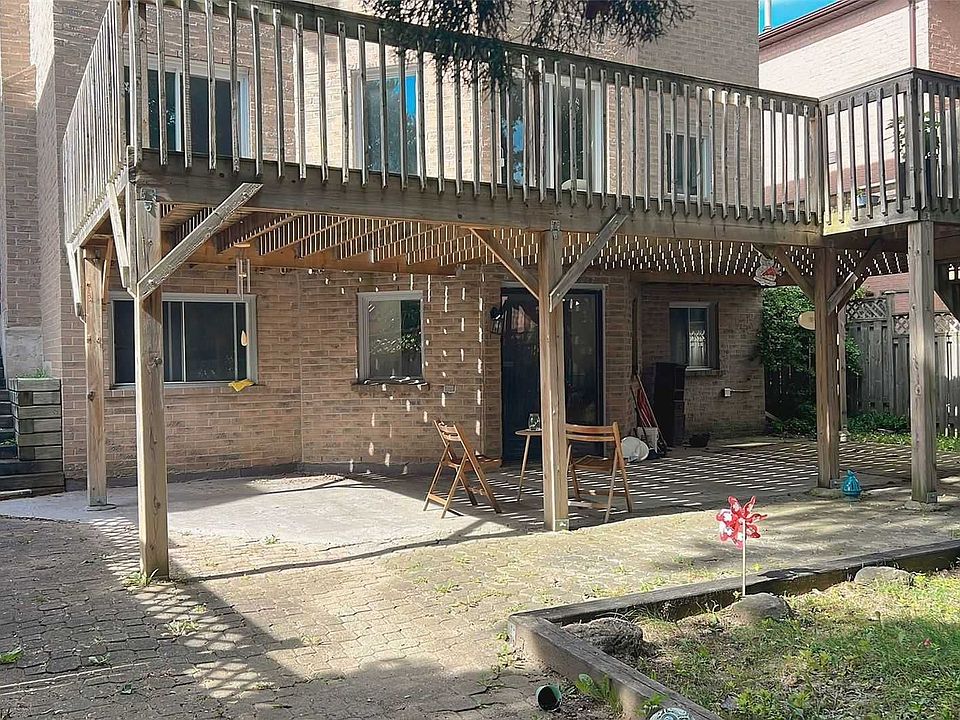 2nd image of 19 Marcus Cres