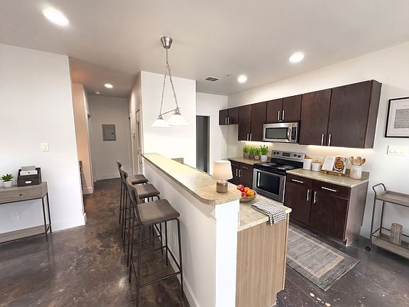 KITCHEN BAR SITTING AREA