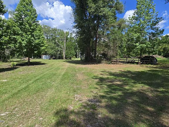 3rd image of 3923 SKIPPER Road