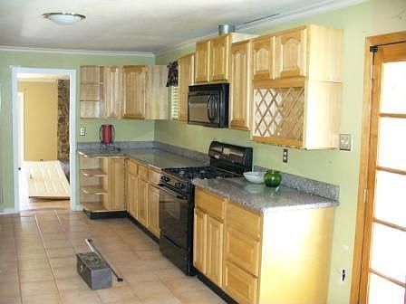 2nd image of 50 Lorraine Ave
