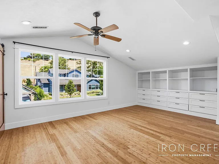 409 W Ada St — Photo 15