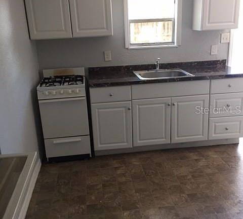 2nd image of 1621 26th Ave N APT B