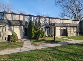 8296 Karam Blvd Unit 3, Warren, MI 48093